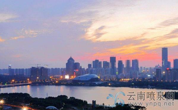 中央公園高粱守護廣場炫彩音樂噴泉.jpg
