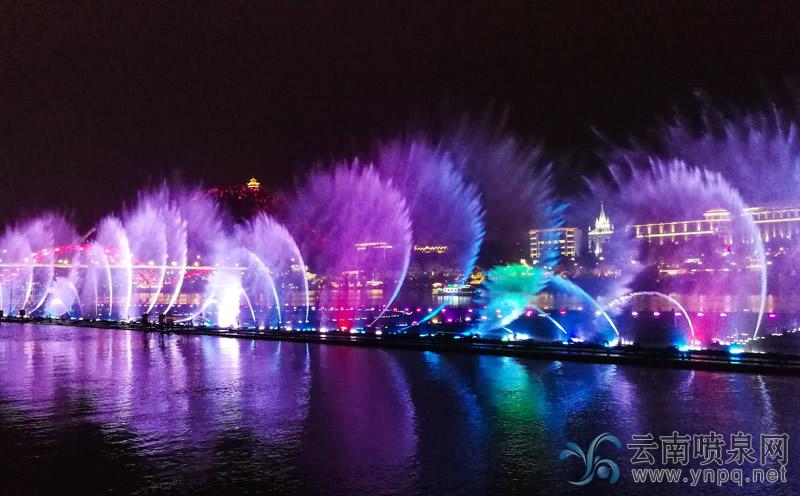 柳州音樂噴泉介紹—湖面漂浮式音樂噴泉